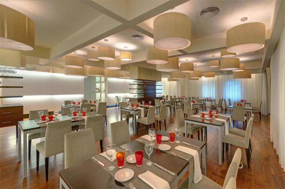Puerta De Africa Hotel 4*